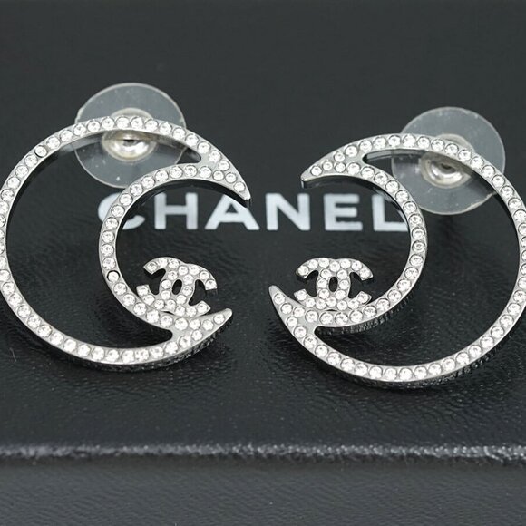 CHANEL CC Logos Rhinestone Crescent Moon Stud Earrings Silver Tone B17K Auth - Picture 1 of 6